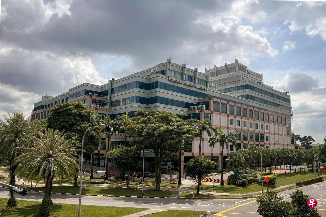 创新科技执行主席兼临时总裁陈玉镇辞职| 联合早报