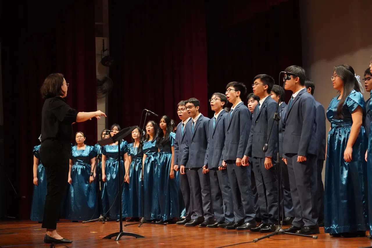 合唱团员富有层次感的和声以及细腻动人的音色, 让观众沉浸在一场听觉盛宴之中。（安德逊实龙岗初院提供）