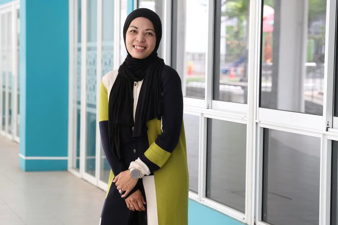 祖莉雅娜的丈夫去年3月因心脏病骤逝，留下她和两名年幼孩子，家庭财务一度陷困，所幸职总社区基金向她伸援手。（郑一鸣摄）