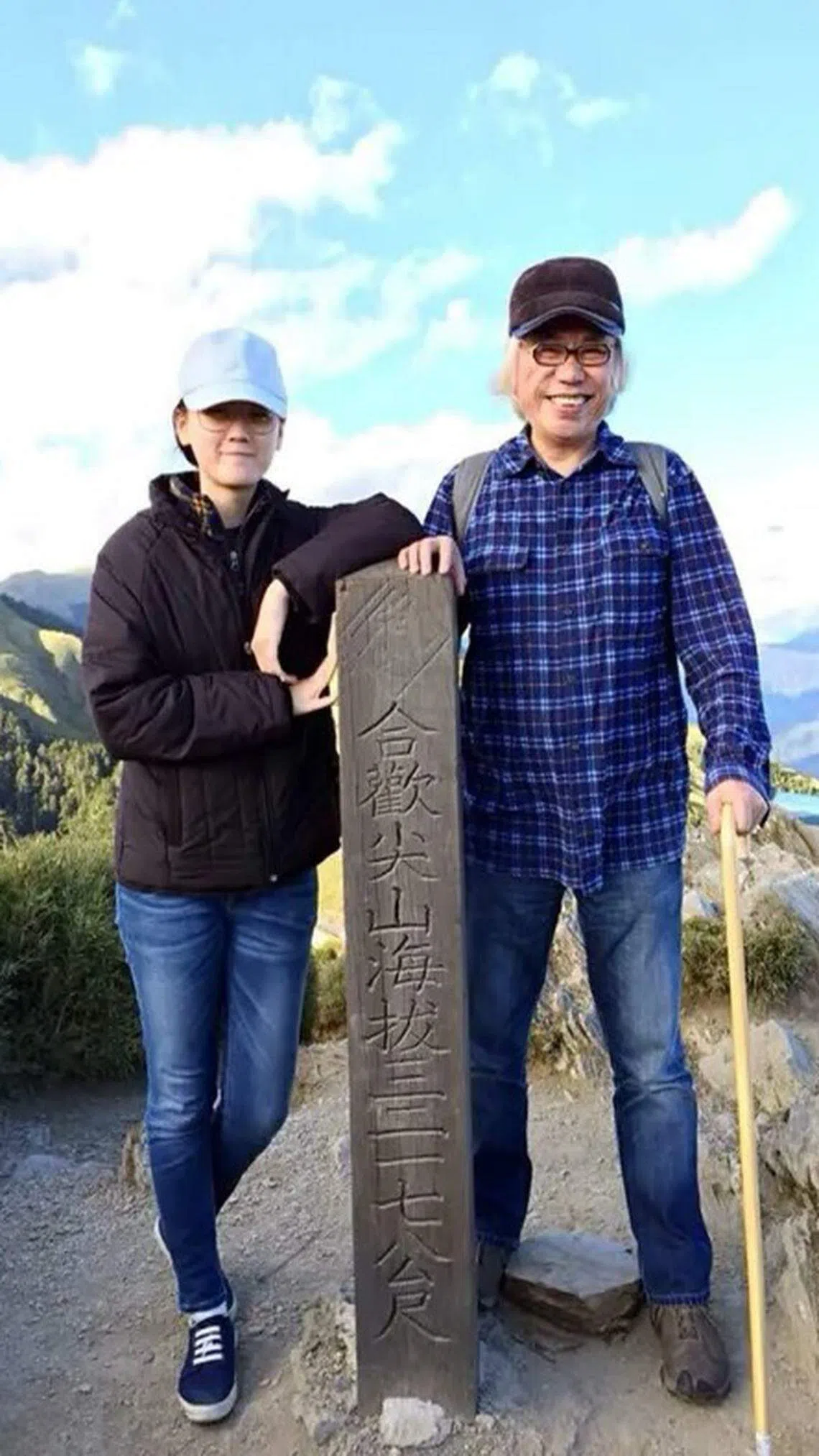 李坤城2022年曾传出病重，但他当时反驳说身体很好，仍想陪林靖恩久一点。（互联网）