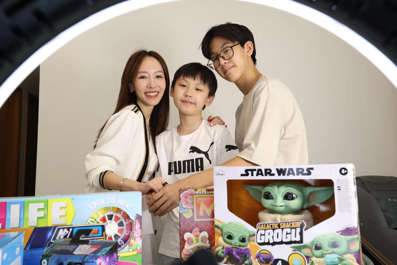 王柔茜认为，一家三口一起直播是亲子时光，也是一家人增进感情的方式。（邬福梁摄）