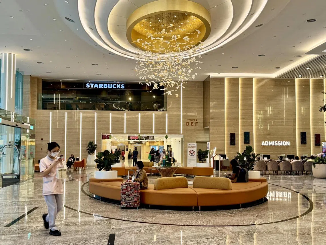 特稿：马国医药及保险费飙涨危及医疗体系| 联合早报