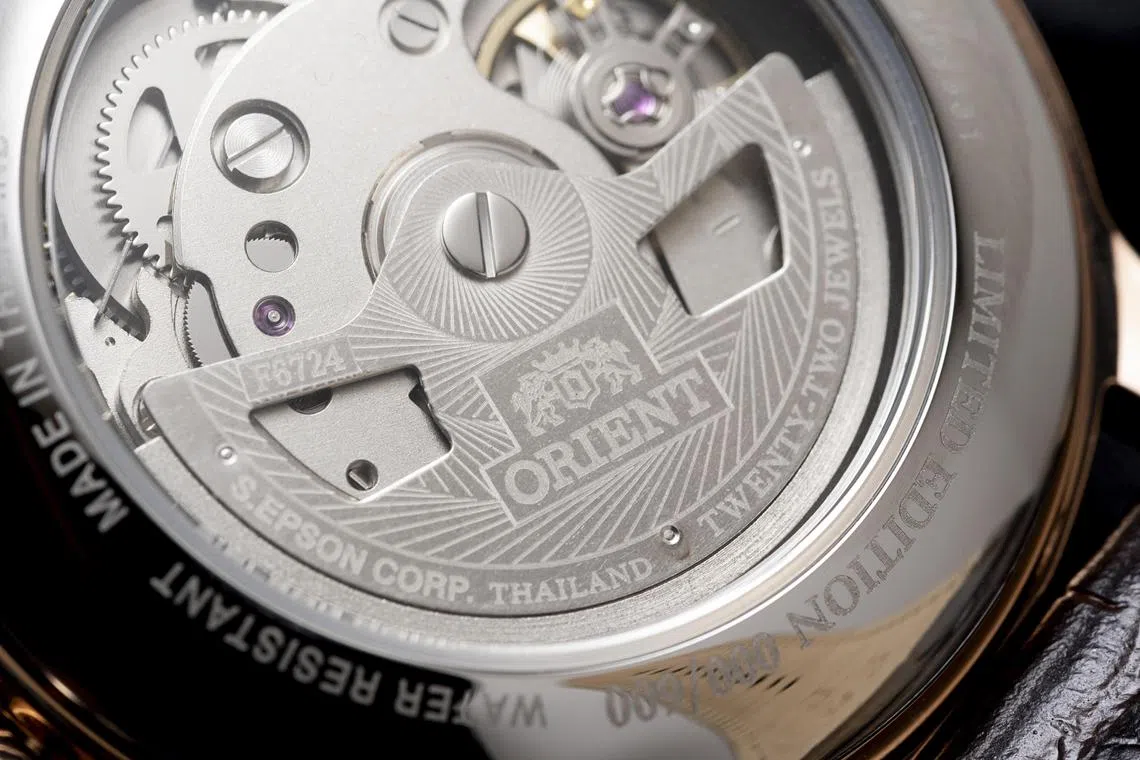 Orient Bambino SG60纪念腕表，搭载品牌自主研发的F6724自动上链机芯。（Orient提供）