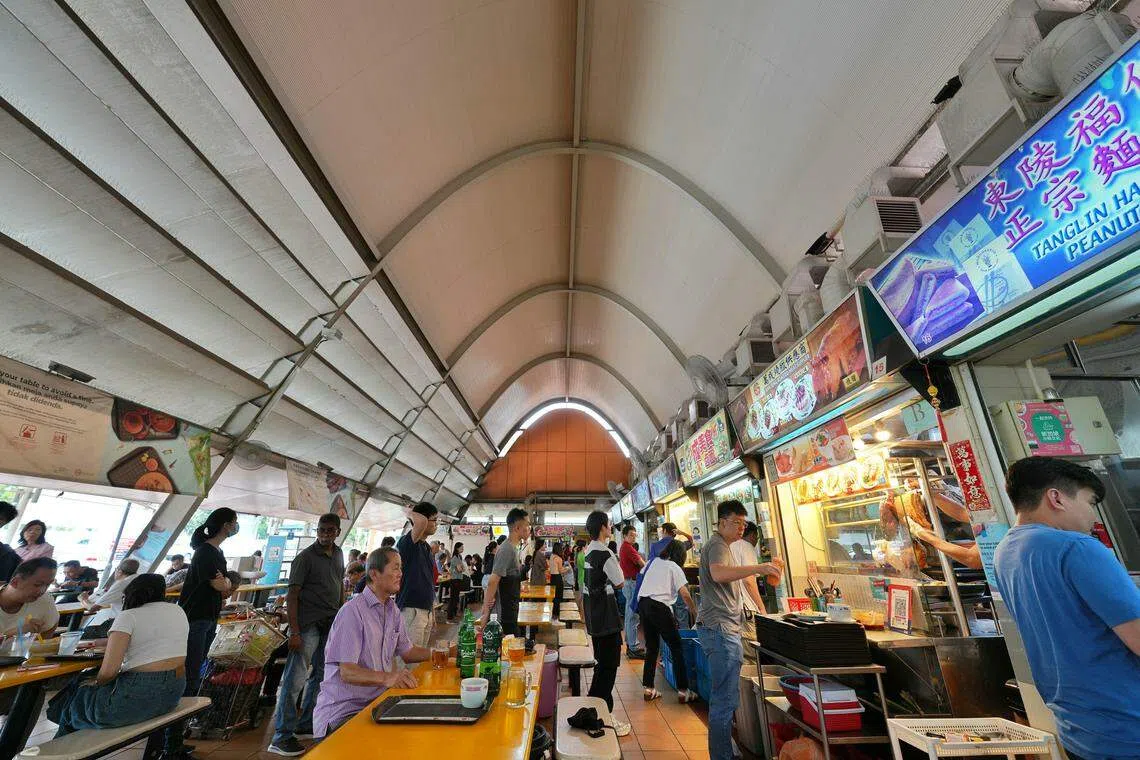 东陵福巴刹将拆除，但巴刹的桶形拱顶将融入新综合发展项目的设计里。（谢智扬摄）