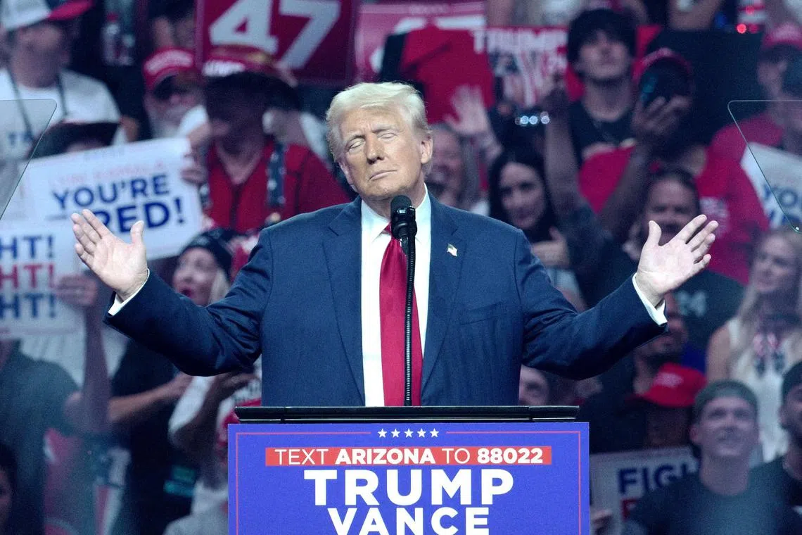 特朗普告诉普拉博沃，美国选民给予他强大的支持。（法新社）