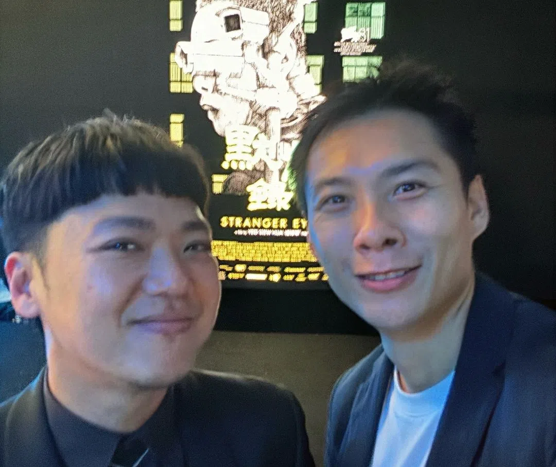 两位扬威国际的本地导演陈哲艺（右）和杨修华，在第81届威尼斯影展上碰头。（取自陈哲艺IG）