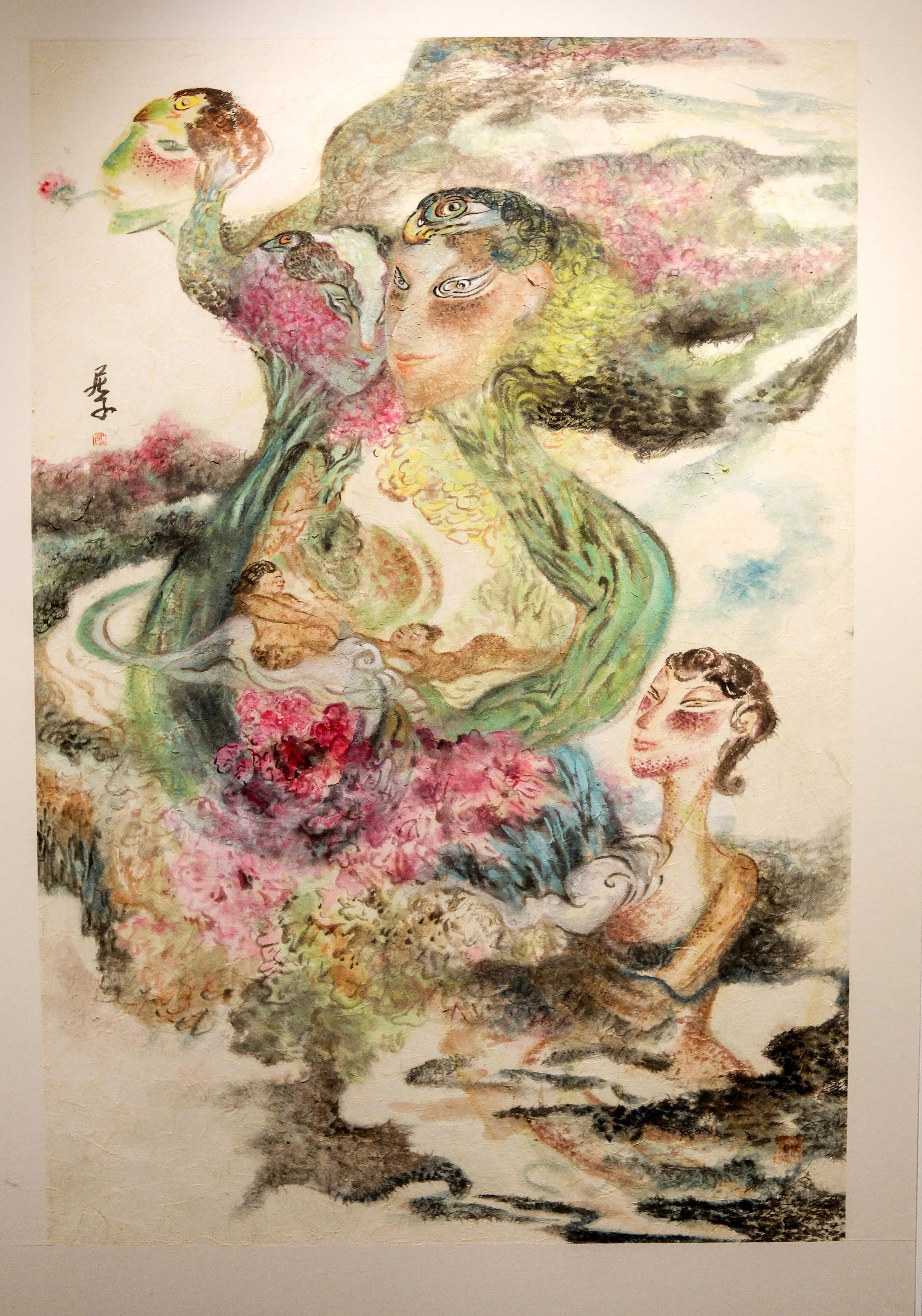 莫尼水墨画《花妖2》，生命与自然万物共存，不分你我。（曾坤顺摄）