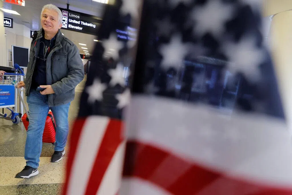 为防止逾期居留 25国旅客被列入美国签证保证金计划