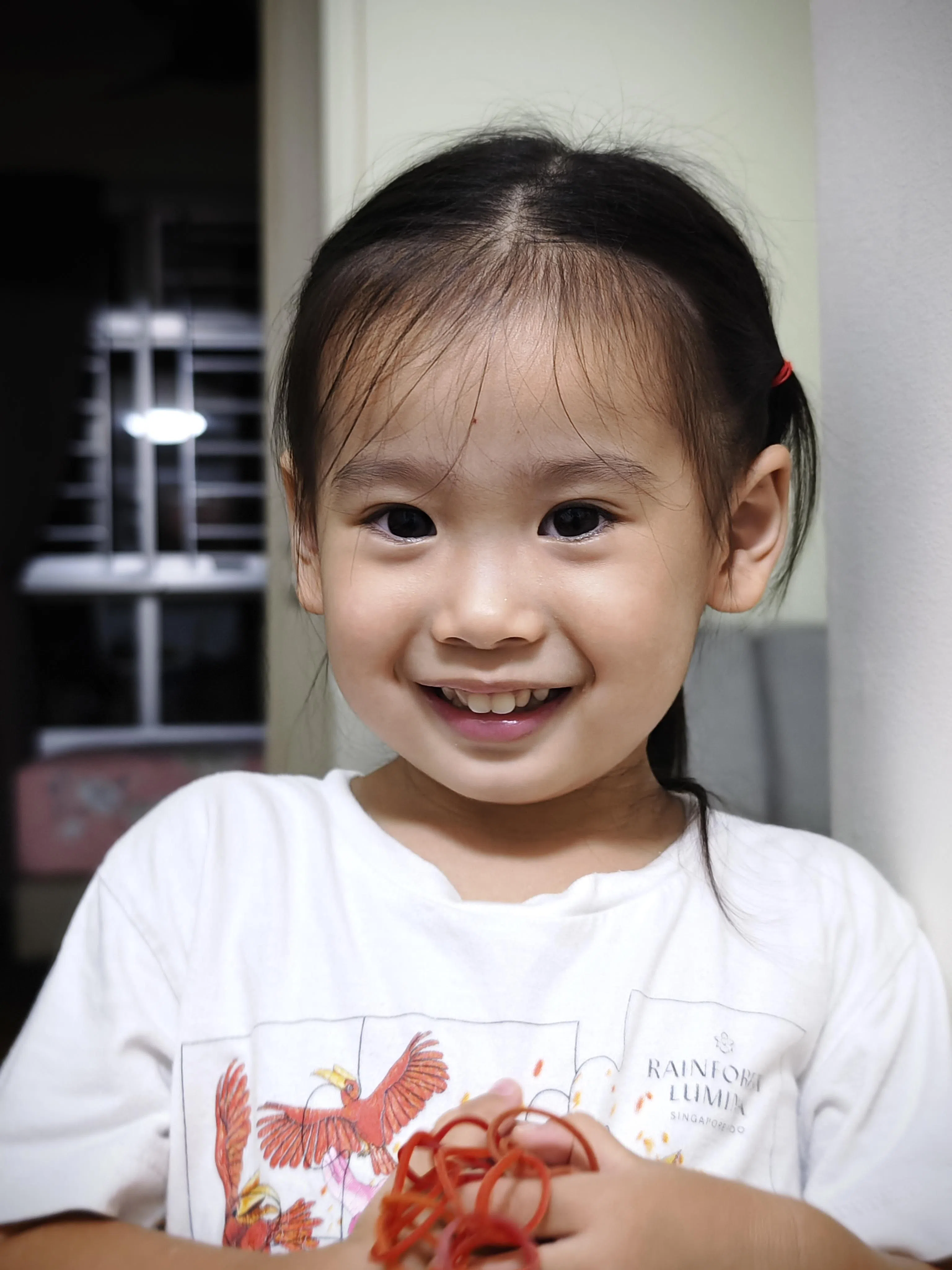 14 Ultra人像摄影功能有不同的镜头效果，背景虚化效果很出色，人物看起来立体自然。（黄少伟摄）