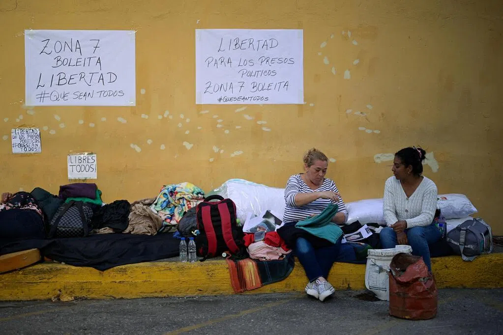 在押美公民获释 美赞委“朝正确方向迈出重要一步”