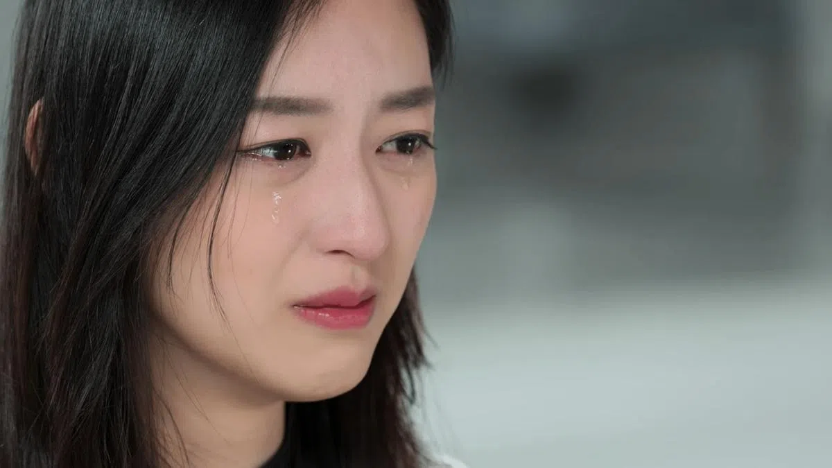 叶萱通过纪录片公开过往惨痛经历。（互联网）