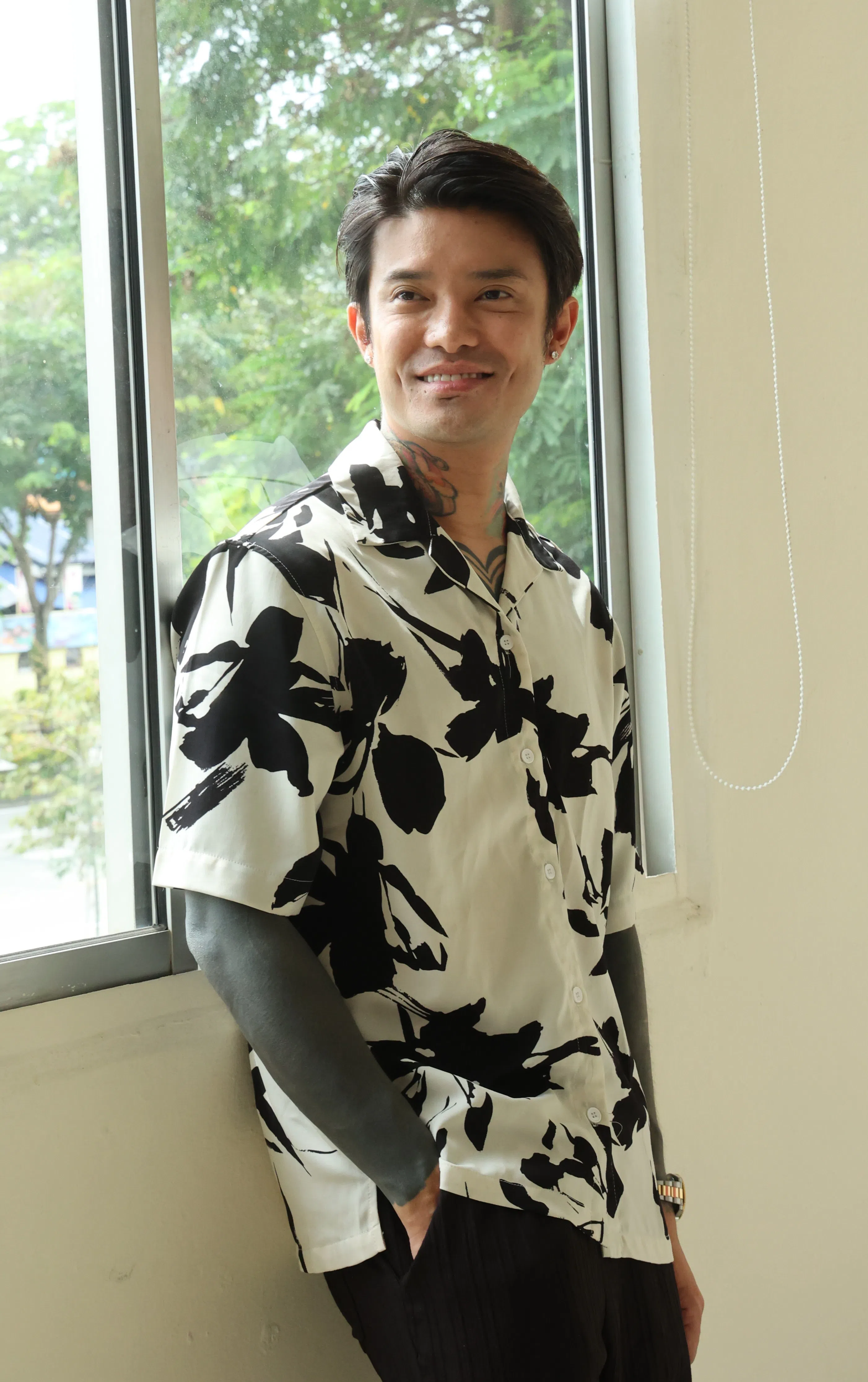 Simonboy近日卷入慈善基金风波，但他希望大家把焦点放在电影上。（新明日报）