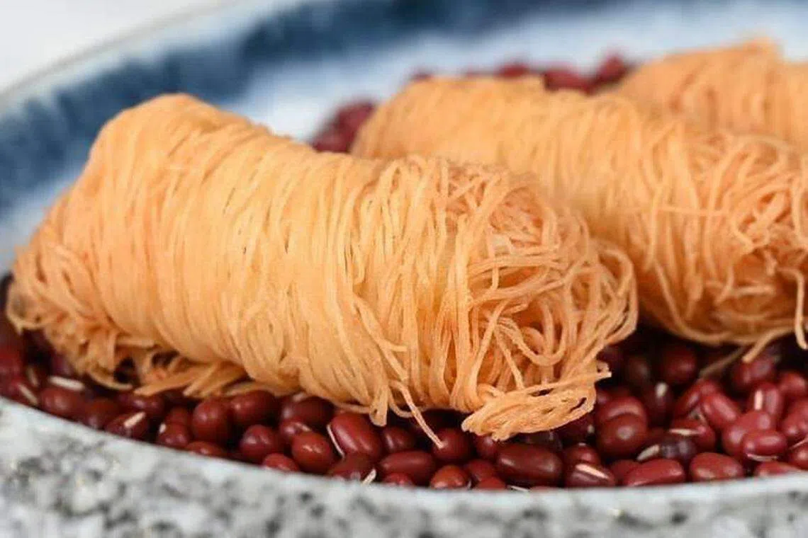 香酥芝士龙虾卷结合芝士香与龙虾的爽脆。（餐馆提供）