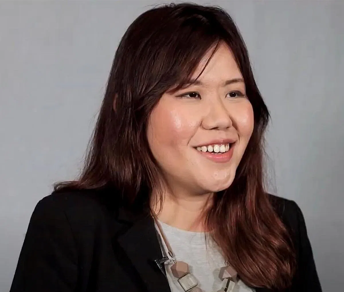 王舢惠，劳动力发展局高级职业辅导员（图／视频截图）