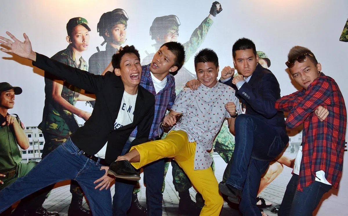 2012年公映的《新兵正传》主要演员：（左起）叶荣耀、王伟良、林俊良、陈伟恩、张智扬。（联合早报）