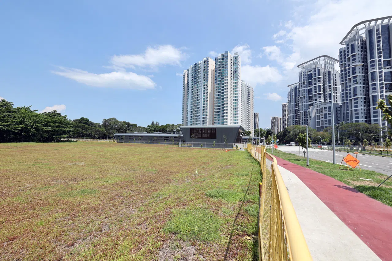 分析师指出，像碧湾路这般拥有海景并与地铁站相连的地段不多。（邝启聪摄）