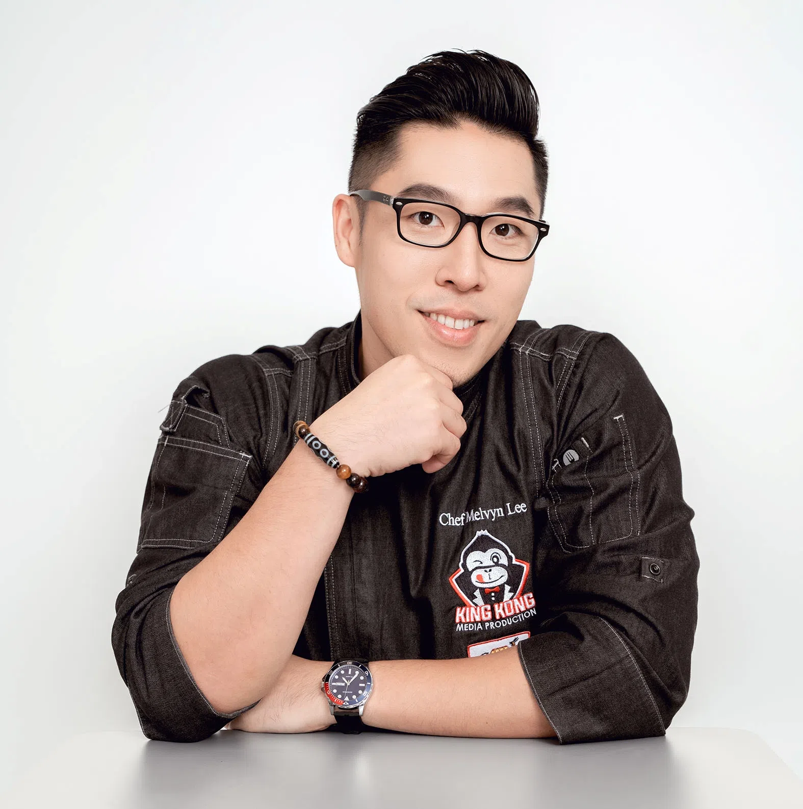 金刚媒体旗下的明星厨师李尚滨也约满离开。（金刚媒体提供）
