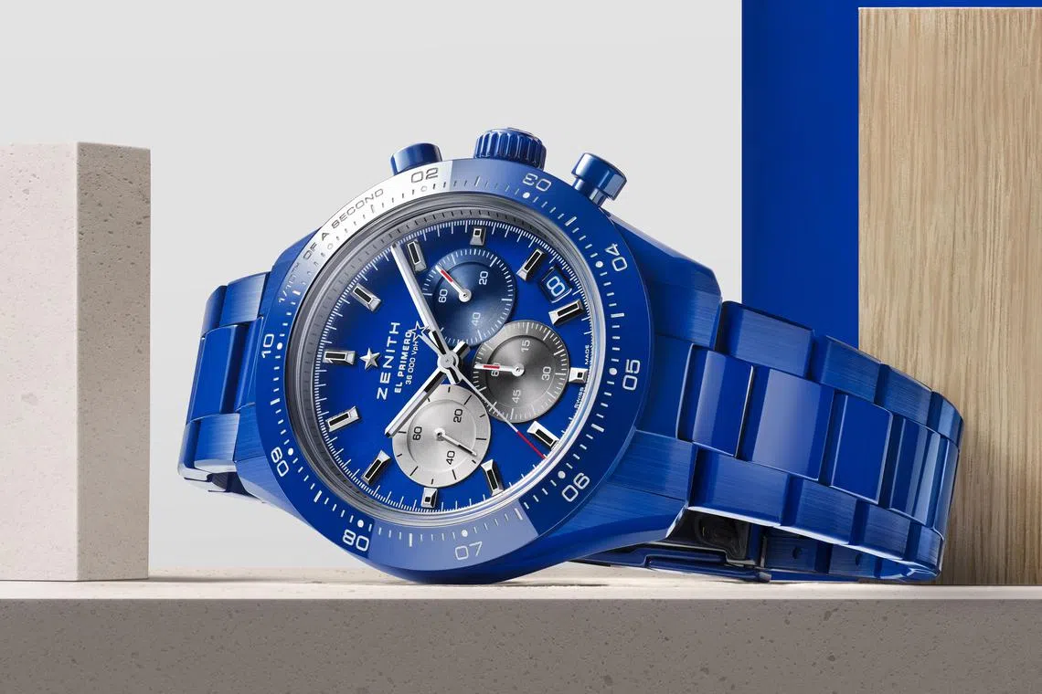 真力时Chronomaster旗舰系列运动腕表，表壳、表盘、表带都采用深蓝色系。（真力时提供）