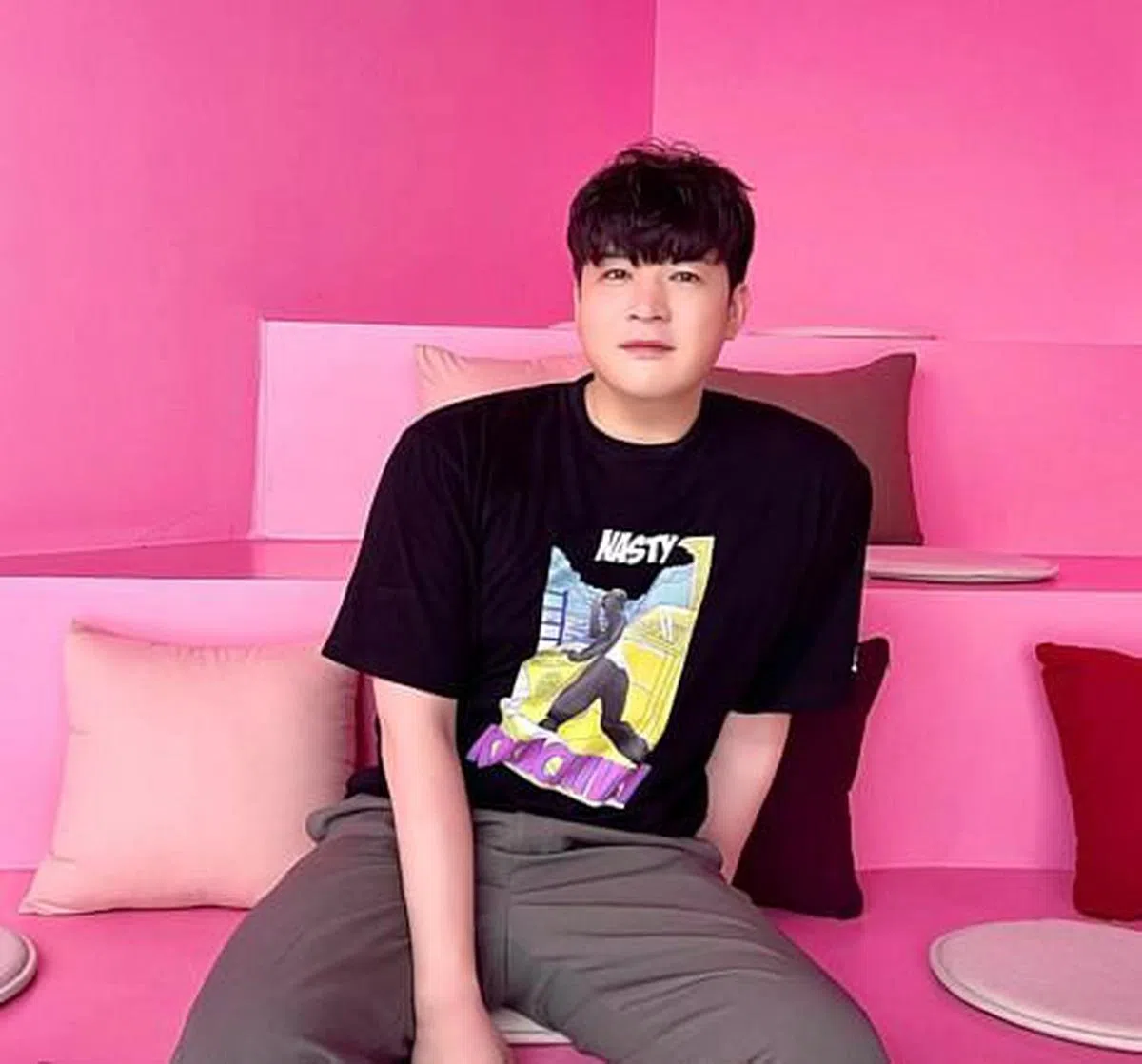 神童承认与圈外人交往中。（互联网）