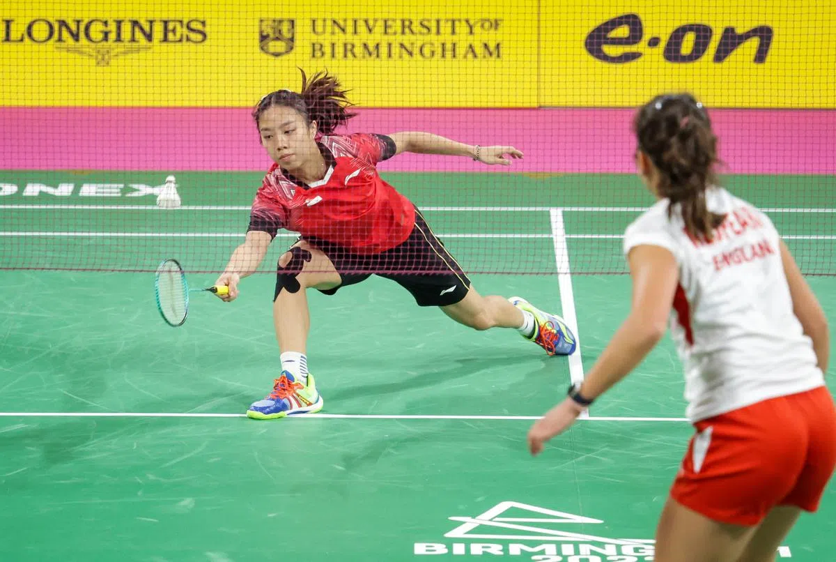 一周内三次与东道主球员弗雷娅交手，杨佳敏（红衣）三次都直落两局取胜。（叶振忠摄）