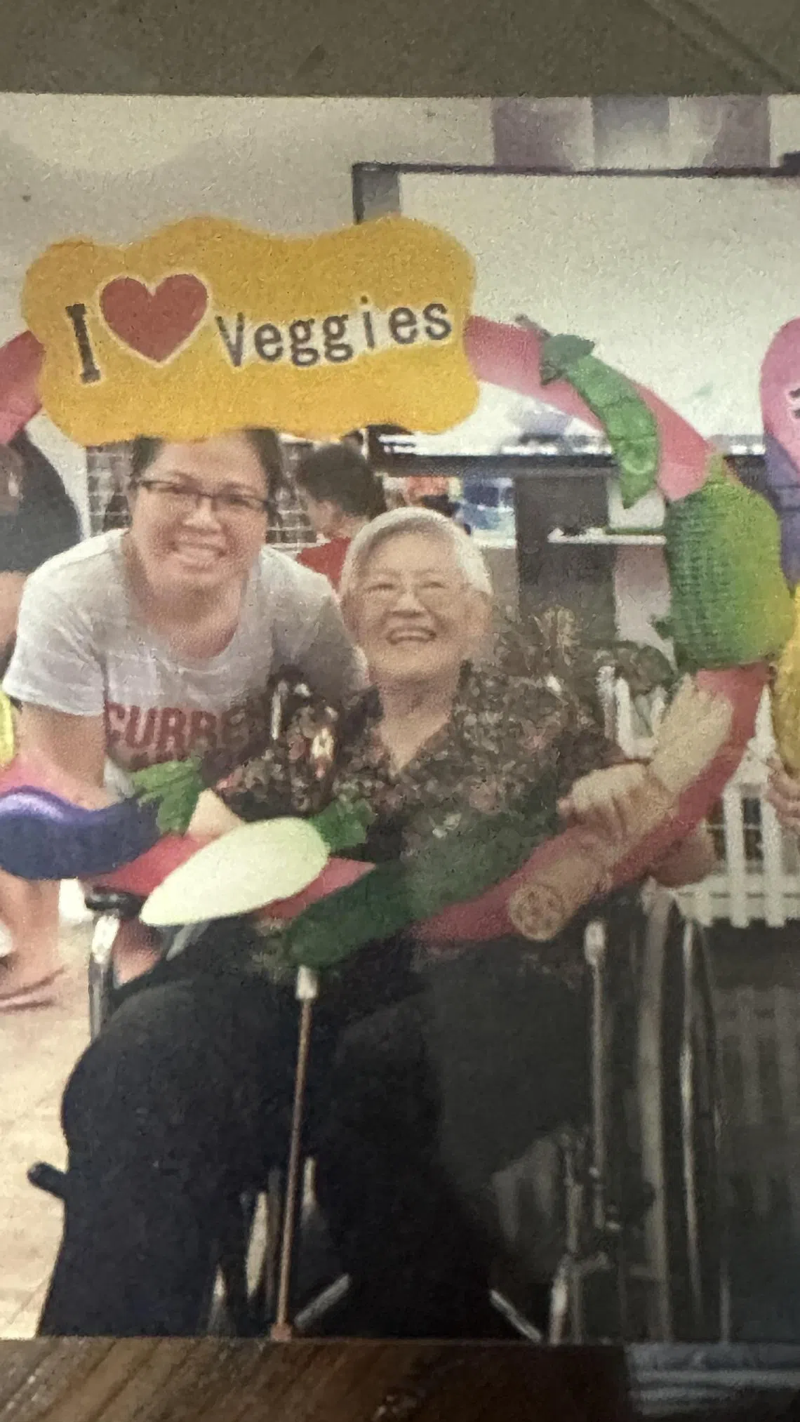 王克芳性格开朗，多年前开始参加社区活动，让老年生活更多彩。（李亦筠摄）