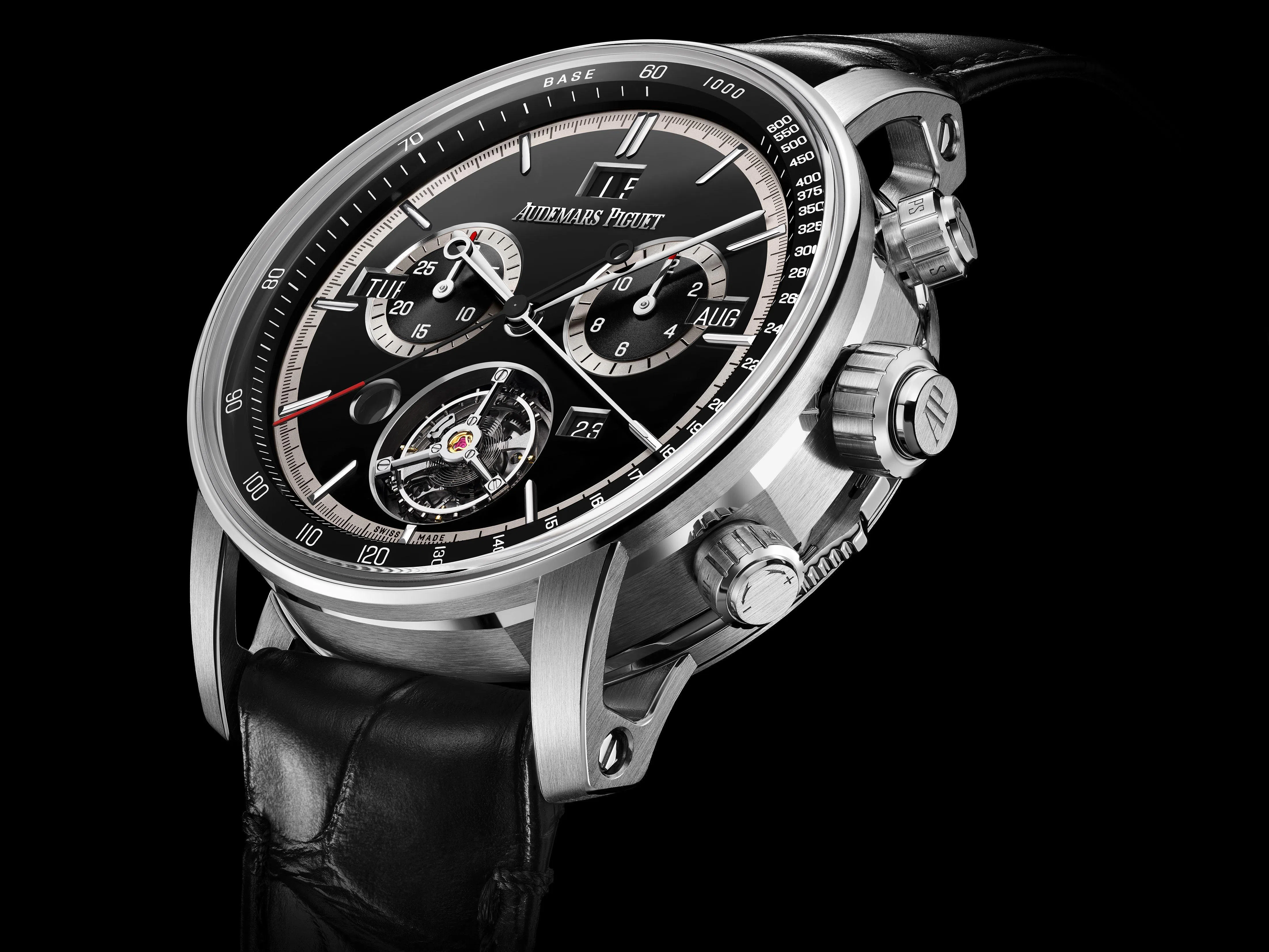 2023年推出的RD#4，整合飞返计时、双追针、万年历、三问报时等多重功能。（爱彼提供）