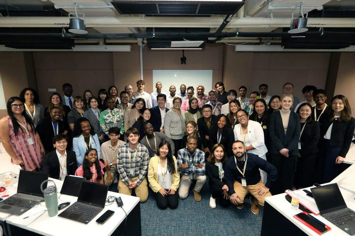 由CITES全球青年网络举办，41名来自31个国家的青年在新加坡参加为期四天的首届青年领导培训计划。（陈心媛摄）