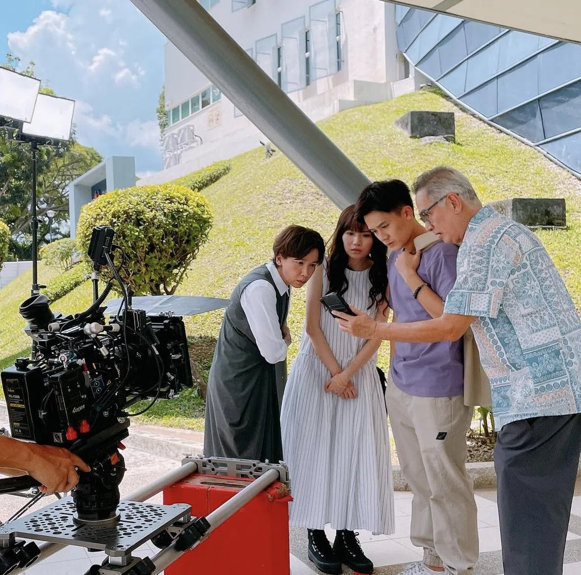 文慧如（左二）2023年重拾演员身份，在电视剧《陪你到最后》中演技获得观众赞赏。（取自艺人IG）