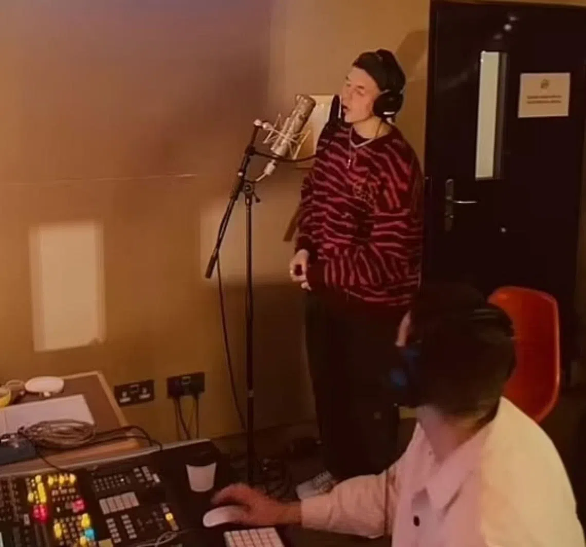 贝克汉姆幺子进军乐坛| 联合早报