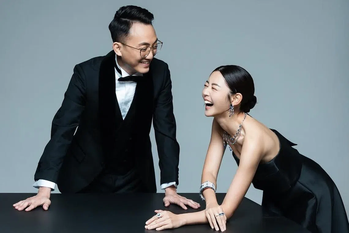 卫诗雅（右）自认粗心，不比未婚夫细心。（取自卫诗雅IG）