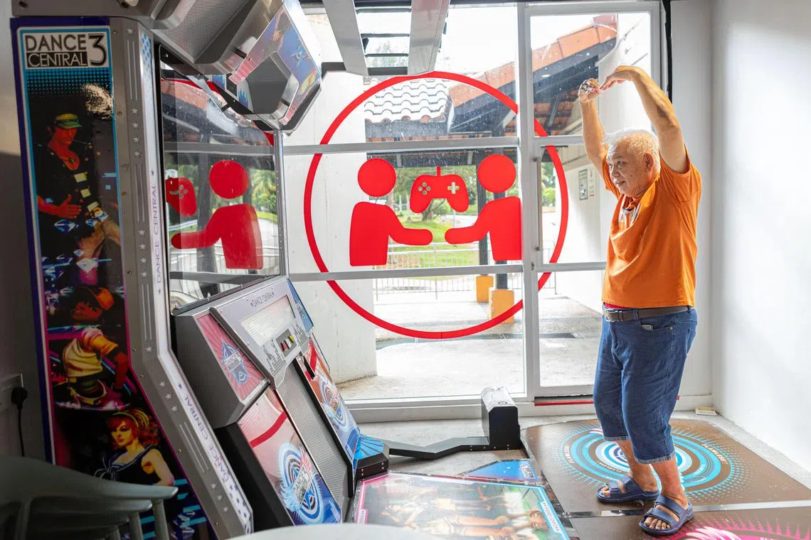 蒙福关爱中心是赵存隆每天活动的去处，也是他精神生活的支柱。（特约骆辉煌摄）