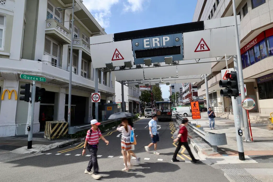 全岛共有95个电子收费闸门，当中只有约两成有启动收费。明年1月1日，当ERP 2全面启动后，这些闸门将逐步拆除。（陈斌勤摄）