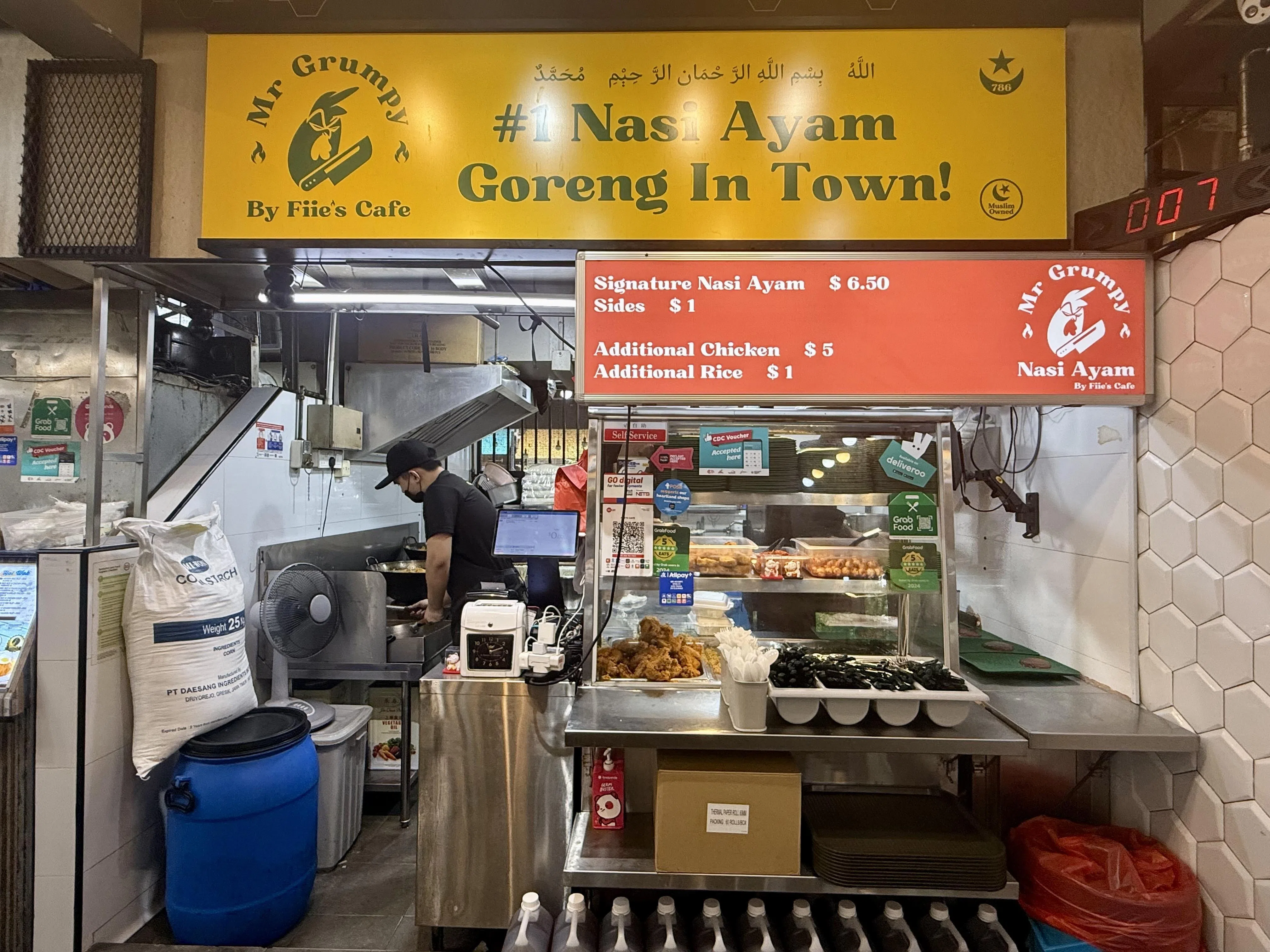 店名Mr Grumpy本是老板的幽默自嘲，后来成了招牌。（叶晓虹摄）