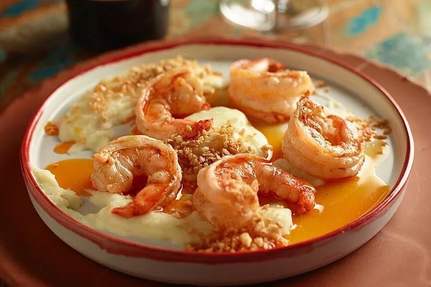 香气浓郁的西班牙蒜油虾。（互联网）