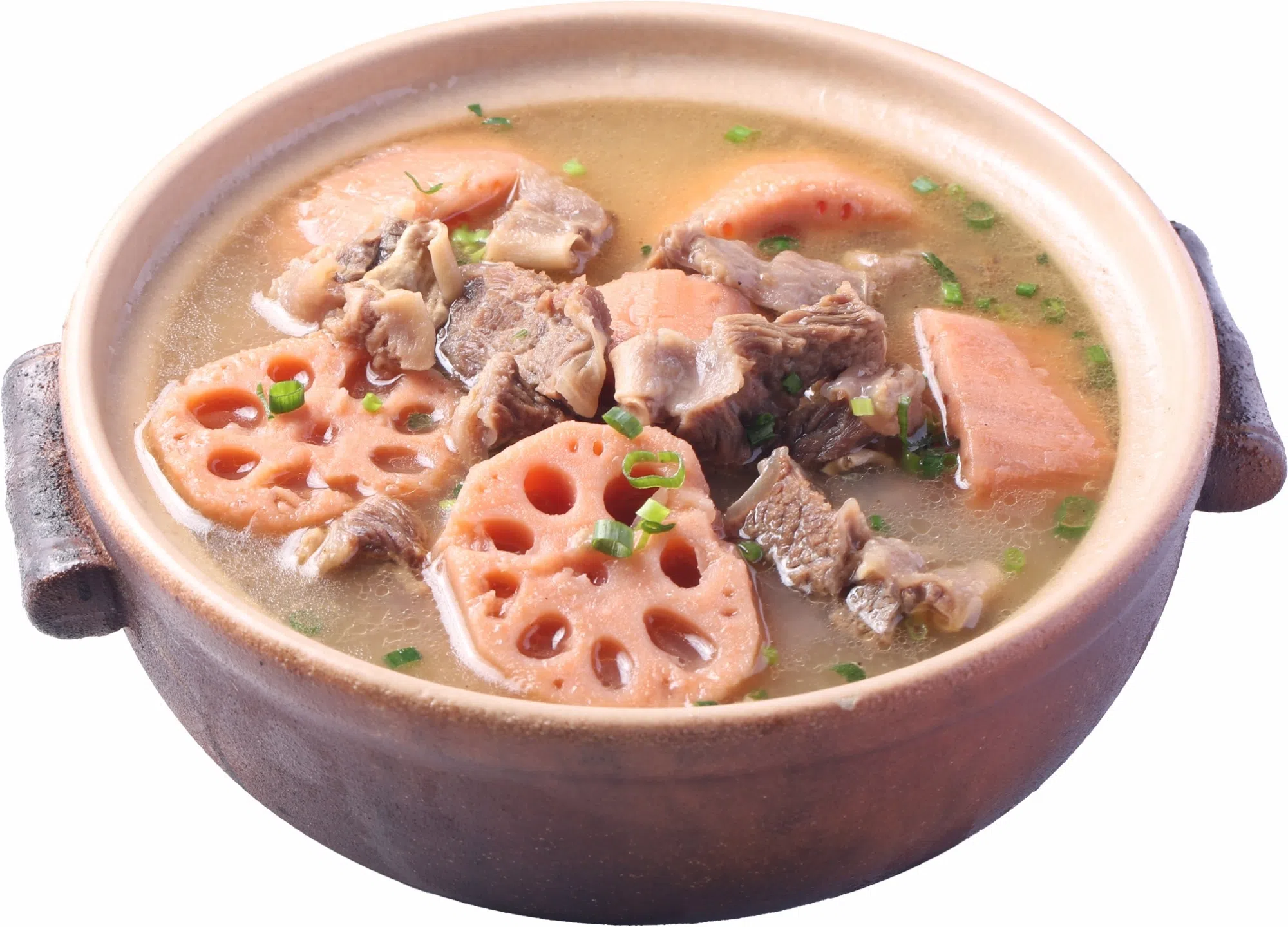 洪湖粉藕汤煲以牛肉或鸭肉熬煮，莲藕块绵软沙糯。（餐馆提供）