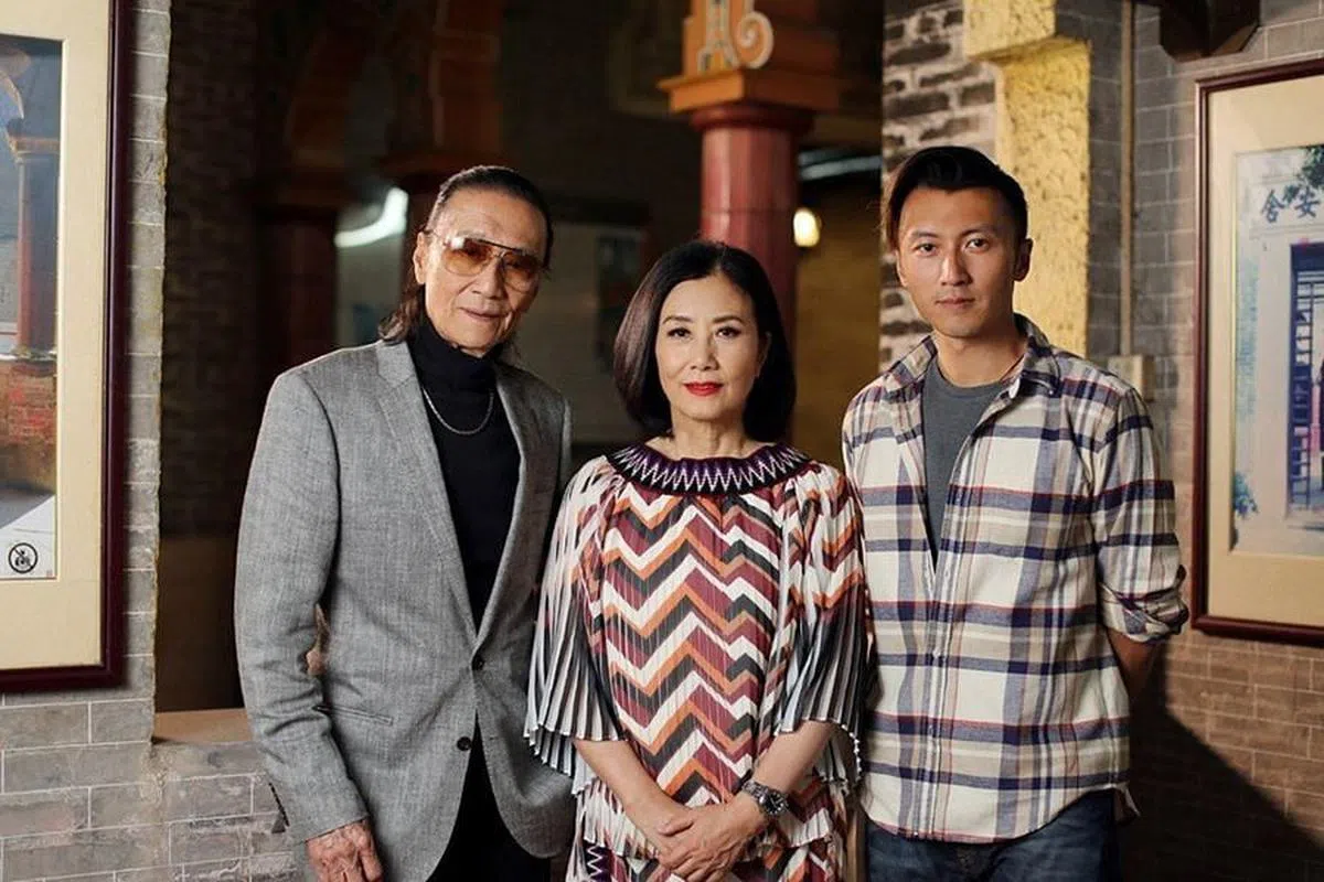 谢贤与汪明荃是昔日的荧幕情侣，她后来成为谢霆锋的干妈。（互联网）