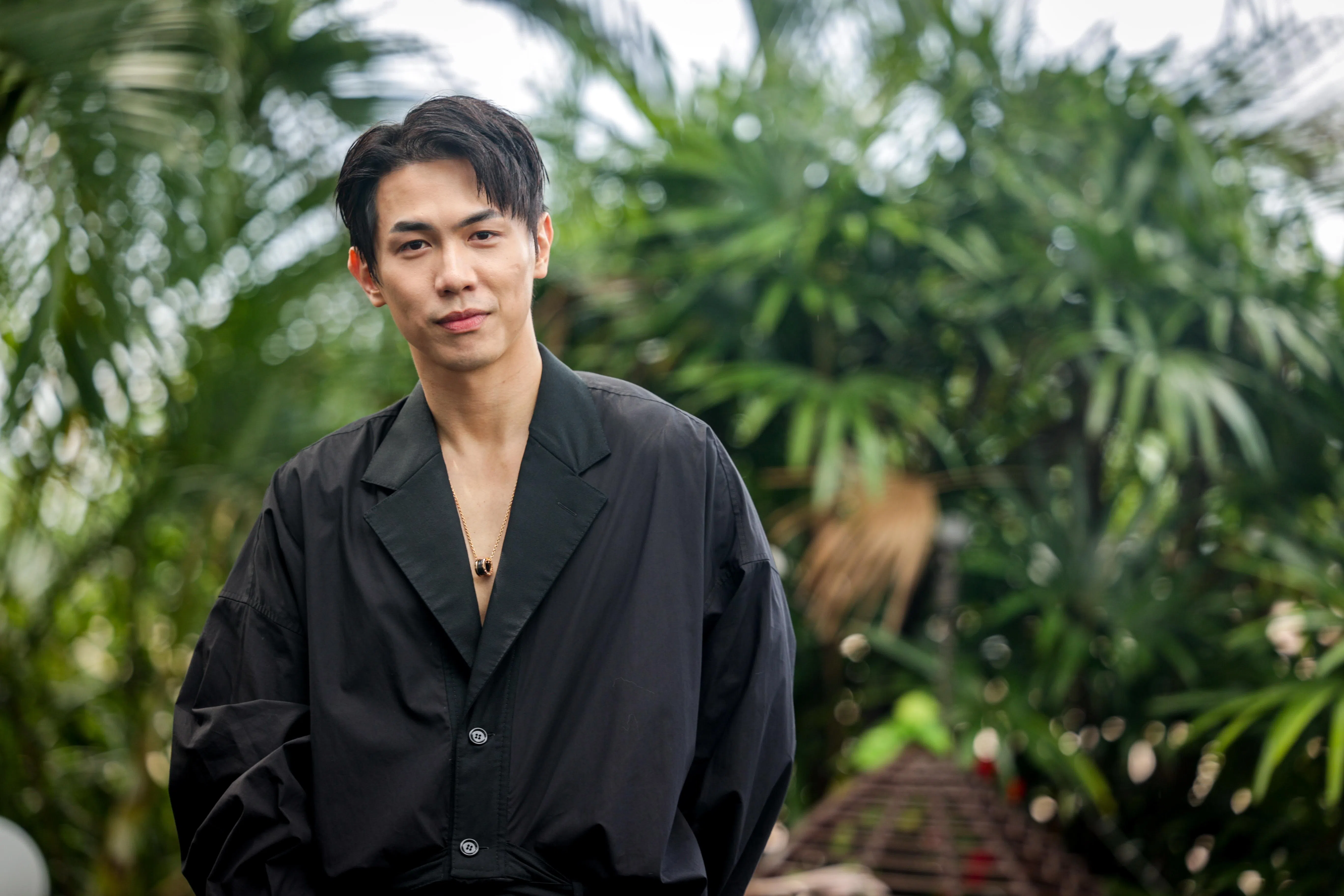 张奕恺首次担任男主角，在戏中和戏外都会和宠物争宠。（叶振忠摄）