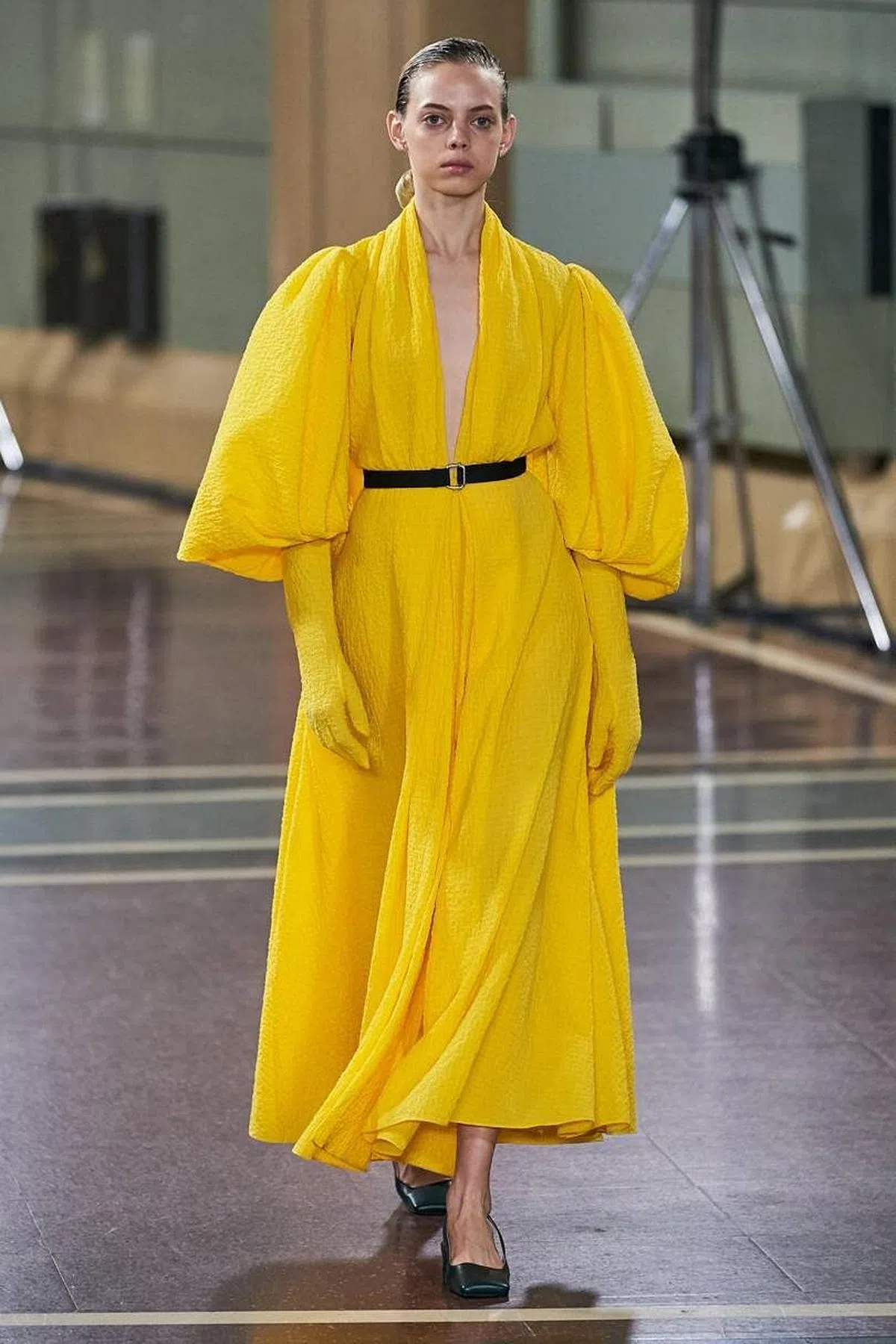 具有灰度的“滤镜色”能满足喜欢色彩又不想太夸张的女性。（互联网）