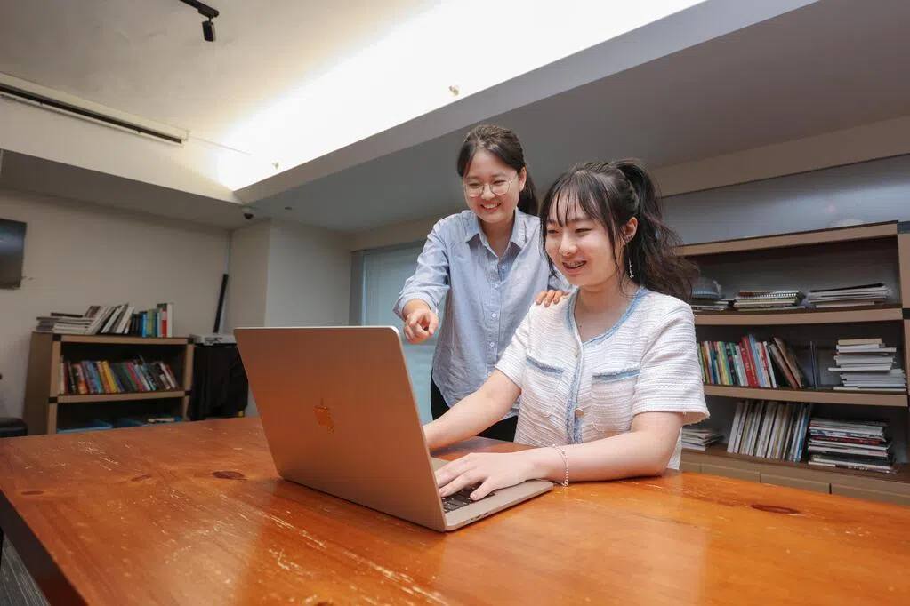 与传统兴趣社团大不同 新型社团成青年学子社会实践场 | 联合早报