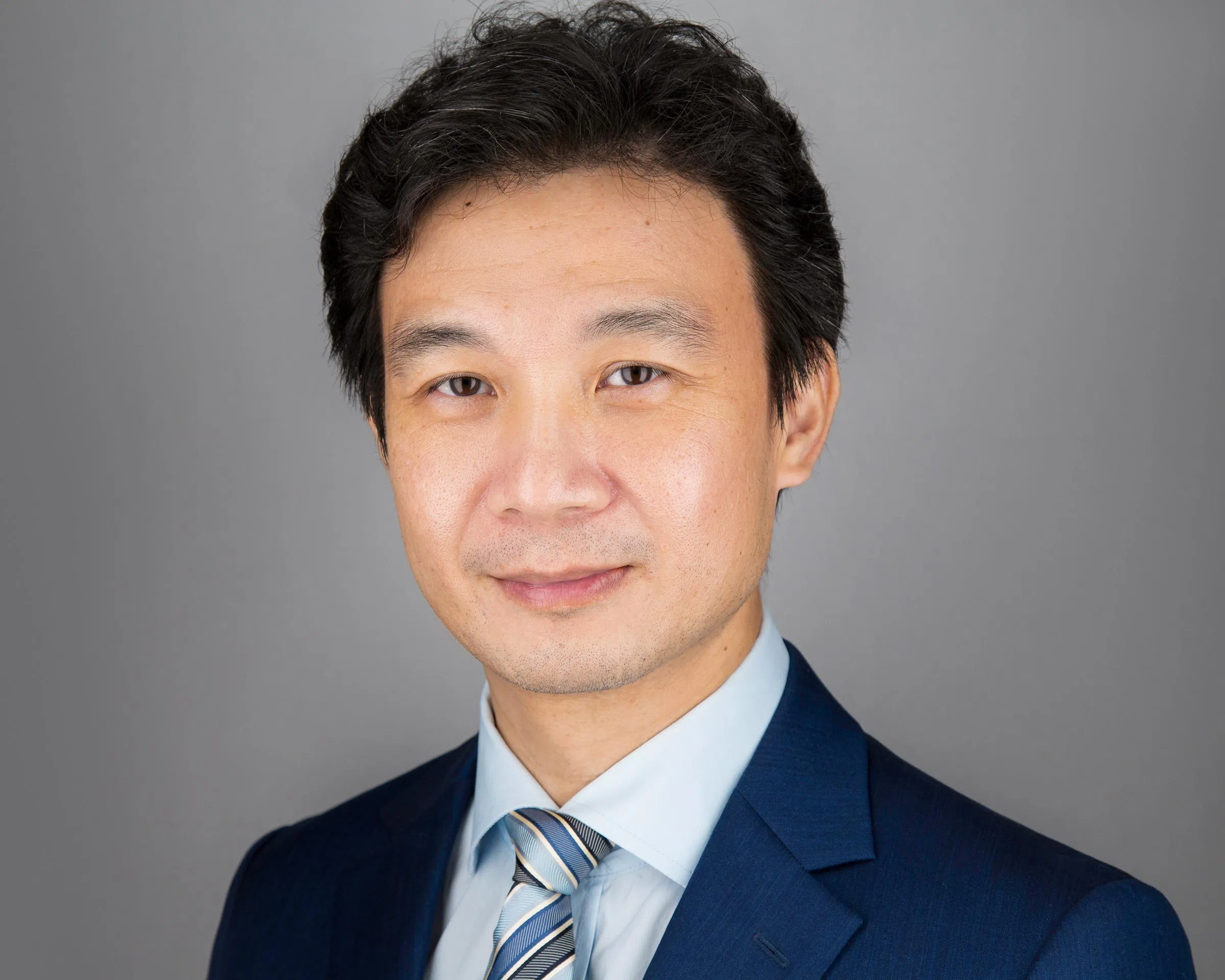 余勇超医生：个人保健配备是理想的预防医疗工具，人们可根据数据调整生活习惯。（受访者提供）