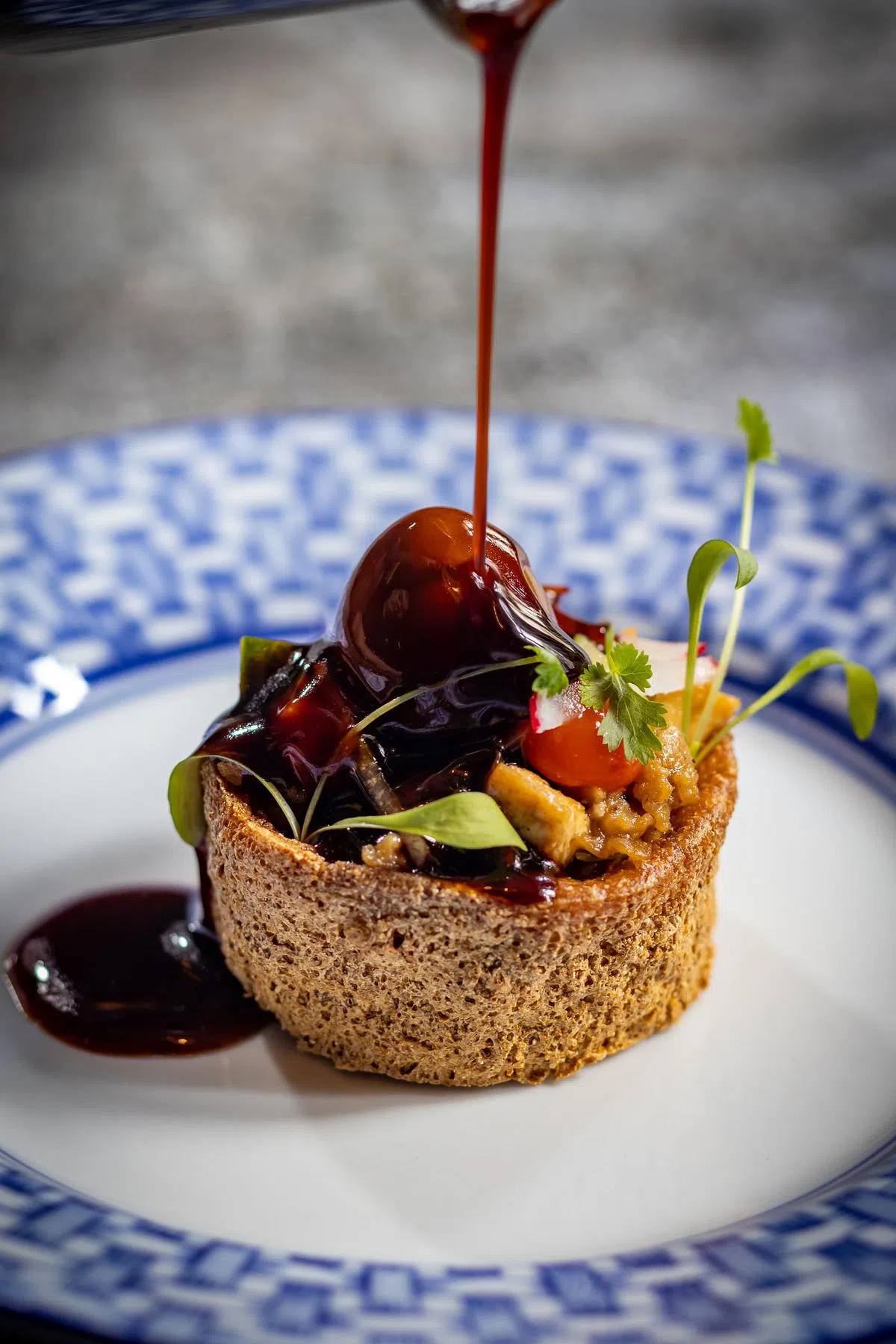 Avenue 87的精致豆干包。（餐馆提供照片）