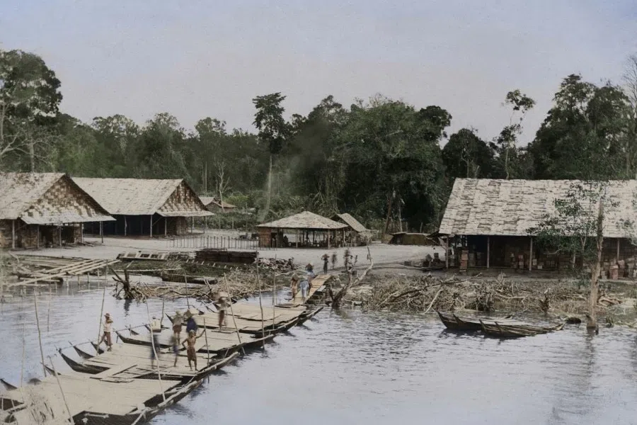 1890年代，加冷河畔的大型亚答屋，作为仓库以及工寮之用。（徐宗懋图文馆）