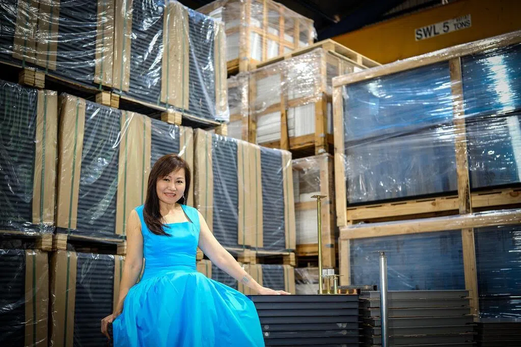 【金字品牌奖】凭实力赢得业界认可 女总裁领导公司成架空地板业翘楚