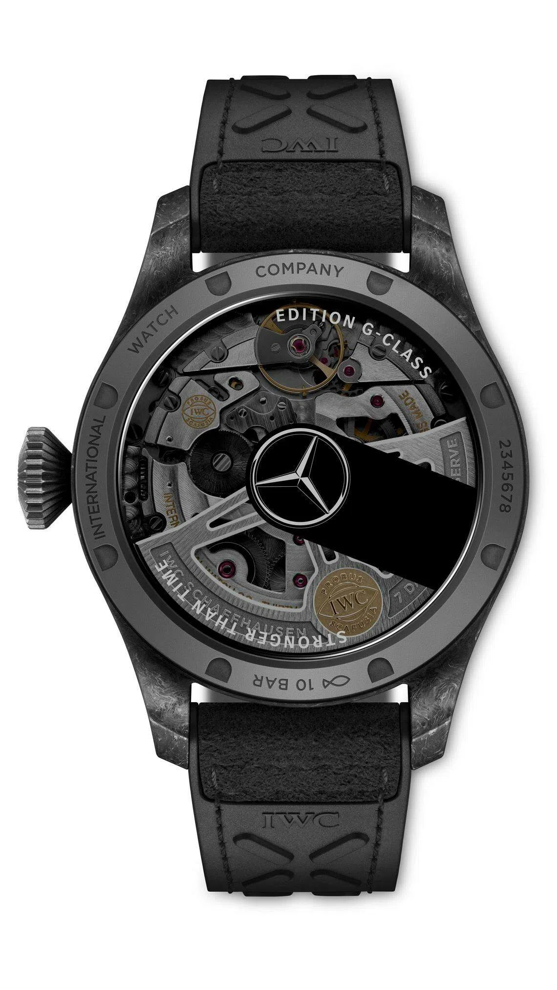 大型飞行员腕表AMG G 63（型号IW506201）采用陶瓷基复合材料。（品牌提供）