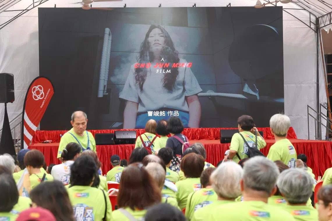 活动上放映了《断命一口》（One Last Breath)，影片改编自吸电子烟少女最终丧命的真实个案，希望能让公众引以为戒。（邝启聪摄）