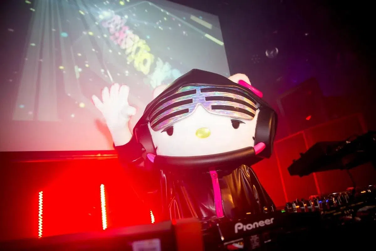 DJ Hello Kitty也会在滨海湾活动广场举行倒数预热派对（图/DJ Hello Kitty）。