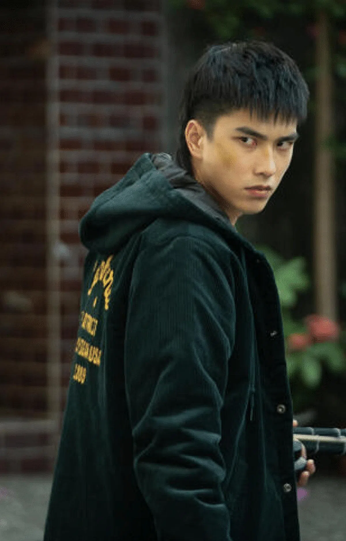 曾敬骅在《不良执念清除师》演性格冲动的高中生。（爱奇艺提供图片）