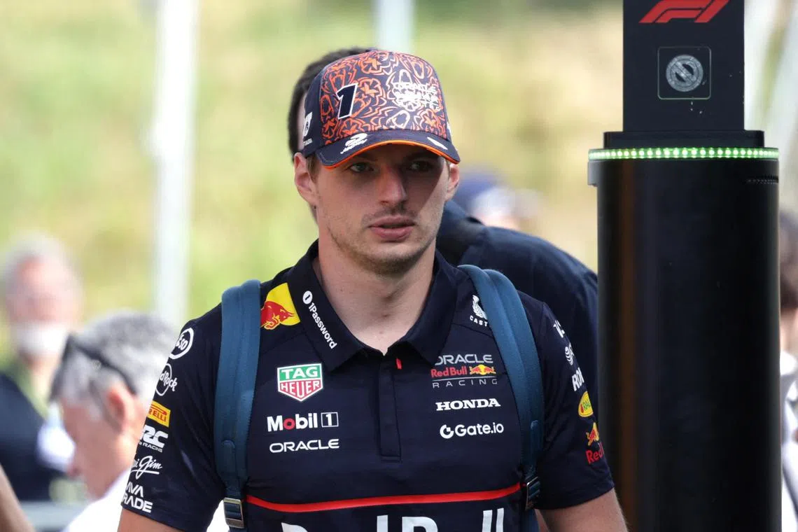 红牛车手费斯塔彭表示，自己只想专注于当下，先努力提高表现，再考虑明年的事情。（路透社）