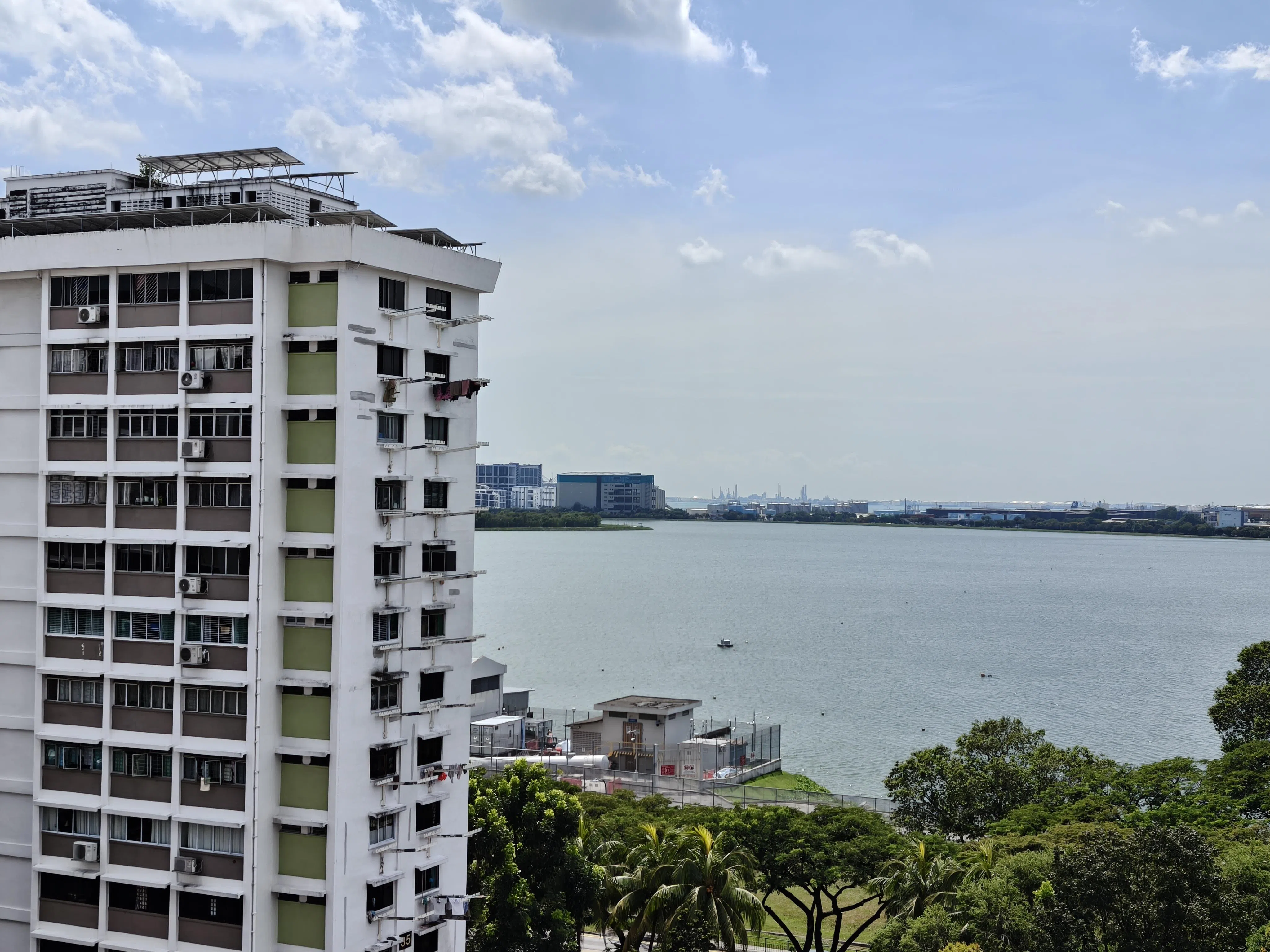 Find X8 Pro成像风格偏暖色调，色彩饱和度较高。（黄少伟摄）