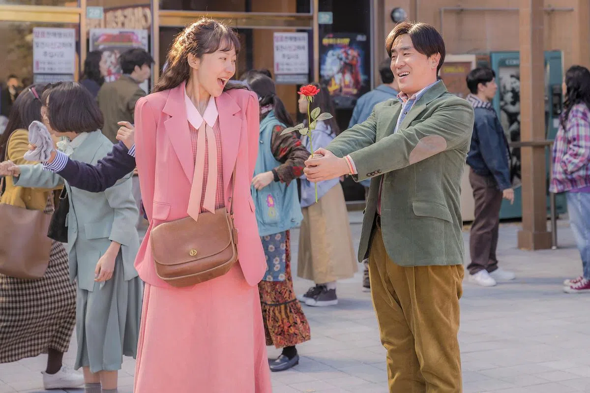 廉晶雅和柳承龙在《美丽人生》中饰演夫妻。（嘉华院线）